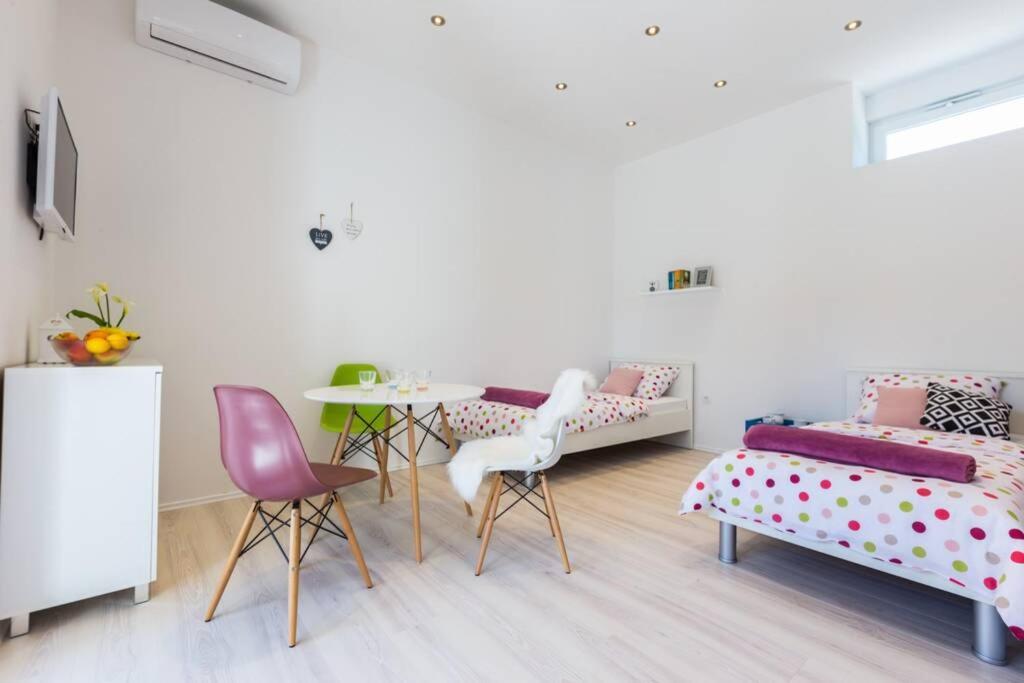Candy Ap.-Near Center,Bus,Beach+Free Parking Place Zadar Exterior foto
